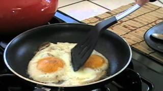 How toMake a Killer Fried Egg Sandwich [upl. by Filberte920]