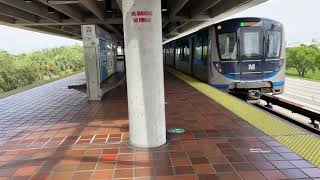 Metrorail Metro in Miami Florida USA 2021 4K60p [upl. by Misa817]