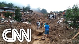 Pontes do século 19 sucumbem às chuvas em Petrópolis  CNN 360º [upl. by Amerigo]