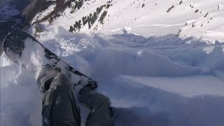 Snowboarder get Caught in 30 seconds Terrifying Avalanche  Verbier [upl. by Dolora587]