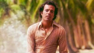 Julio Iglesias  Abrazame 1976  Official Video [upl. by Iorgo]