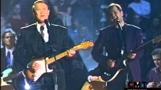 Glen Campbell amp Steve Wariner Perform quotGalvestonquot [upl. by Domeniga]