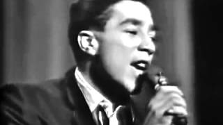 Smokey Robinson Ooh Baby Baby Live [upl. by Welby446]