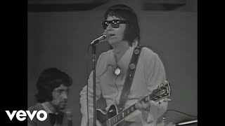 Roy Orbison  Oh Pretty Woman Live From Australia 1972 [upl. by Ohnuj965]