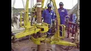 Perfuração de poço de petróleo  DRILLING [upl. by Jarret]